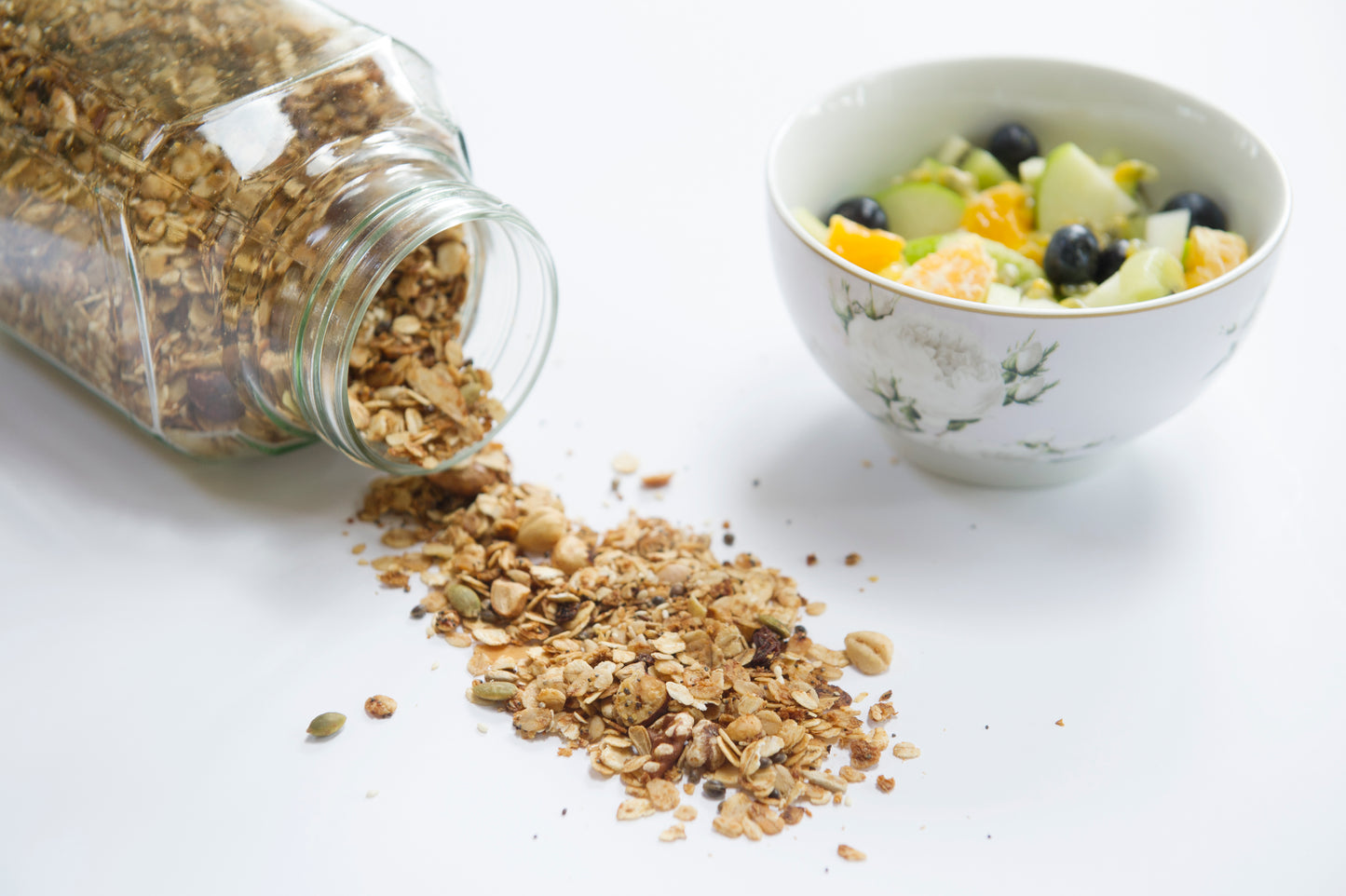 DELALICIOUS - A Full Plate For A Full Life